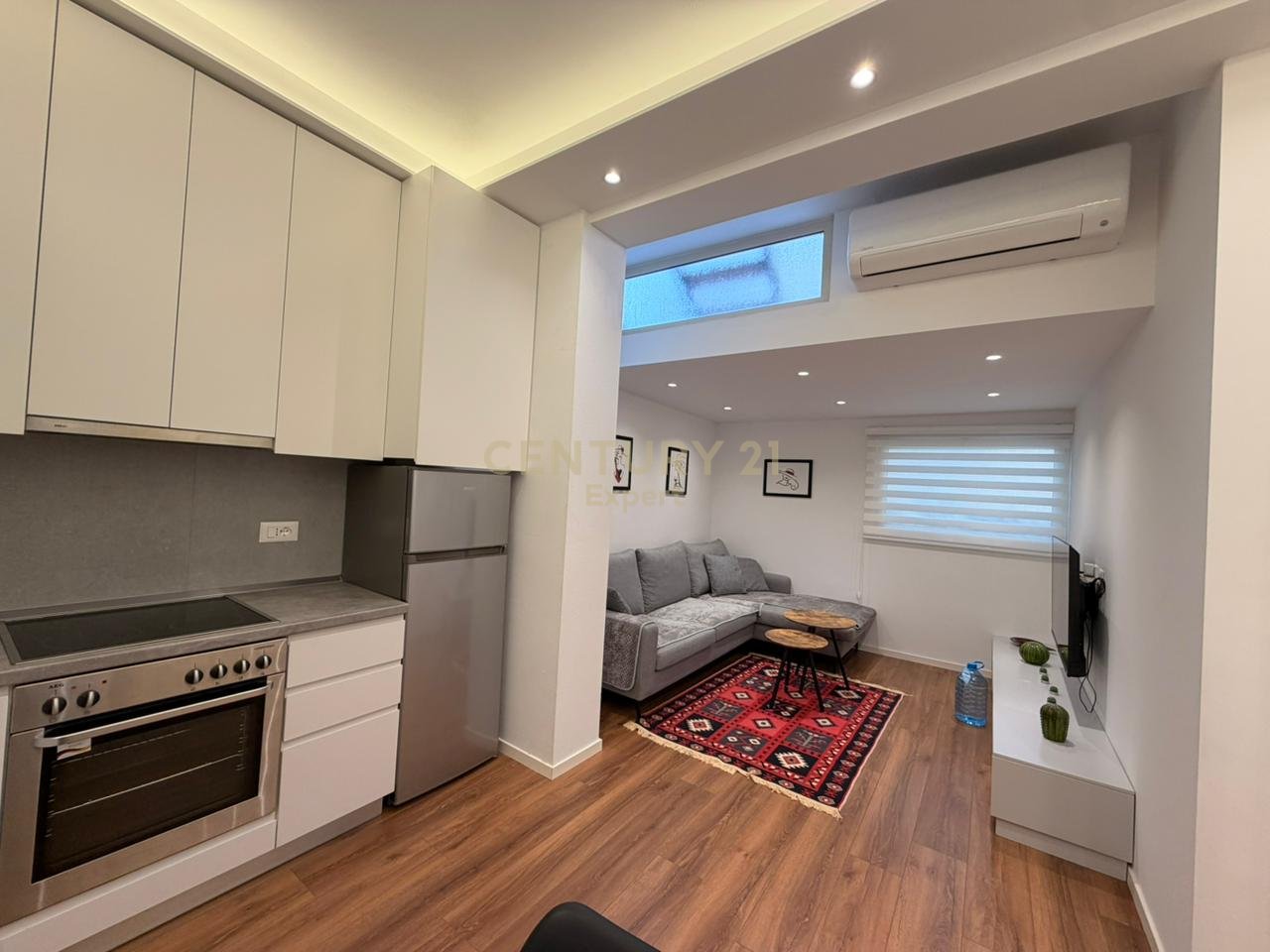 APARTAMENT 1+1 ME QIRA KAT VILE RRUGA E DURRESIT!