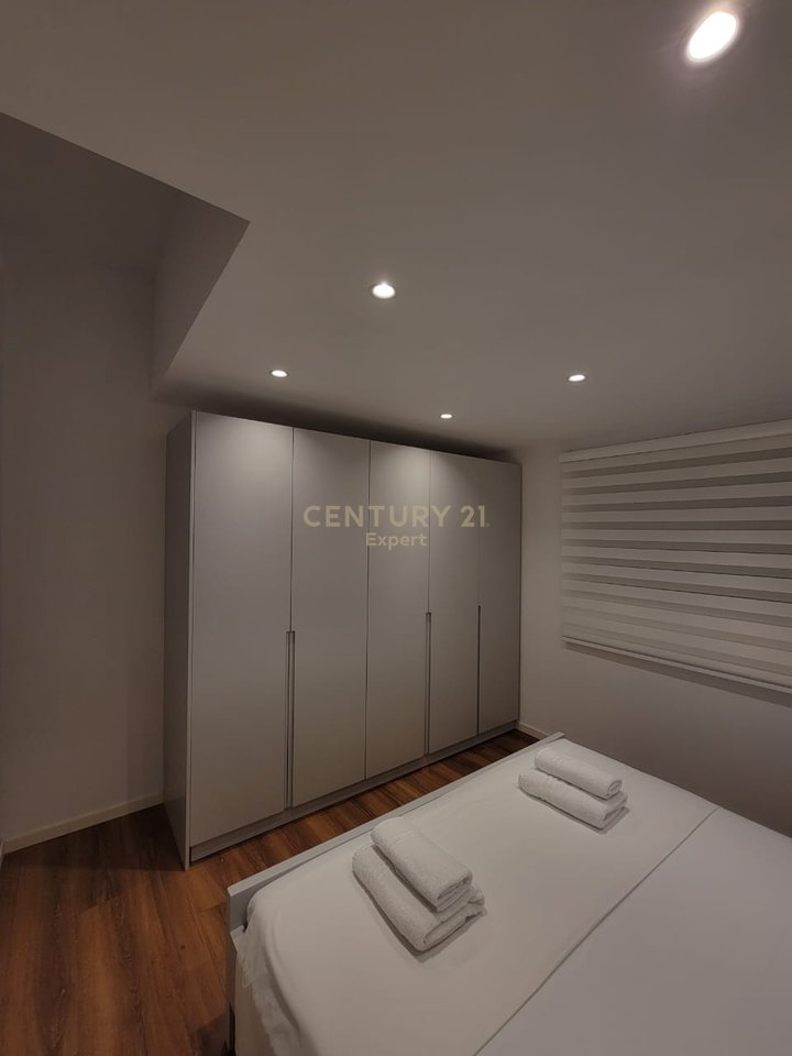 APARTAMENT 1+1 ME QIRA KAT VILE RRUGA E DURRESIT!