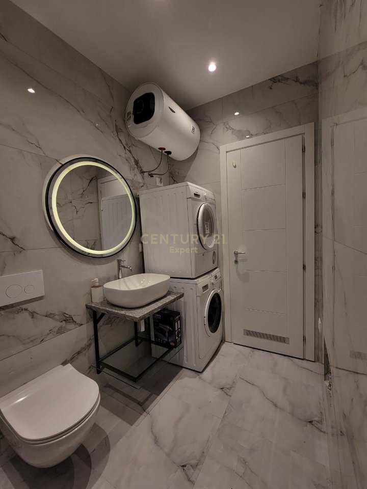APARTAMENT 1+1 ME QIRA KAT VILE RRUGA E DURRESIT!