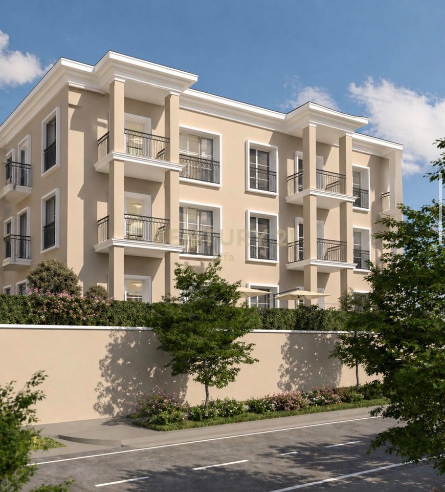 Shitet apartament 2+1+2 tek Rolling Hills Liqeni