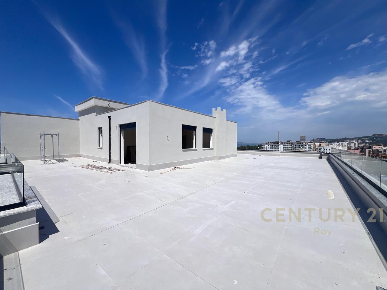 PENTHOUSE 2+1+2 FOR SALE, "IN VM RESIDENCE", IN GOLEM!