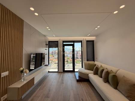 Apartament 2+1 me qira tek Selvia