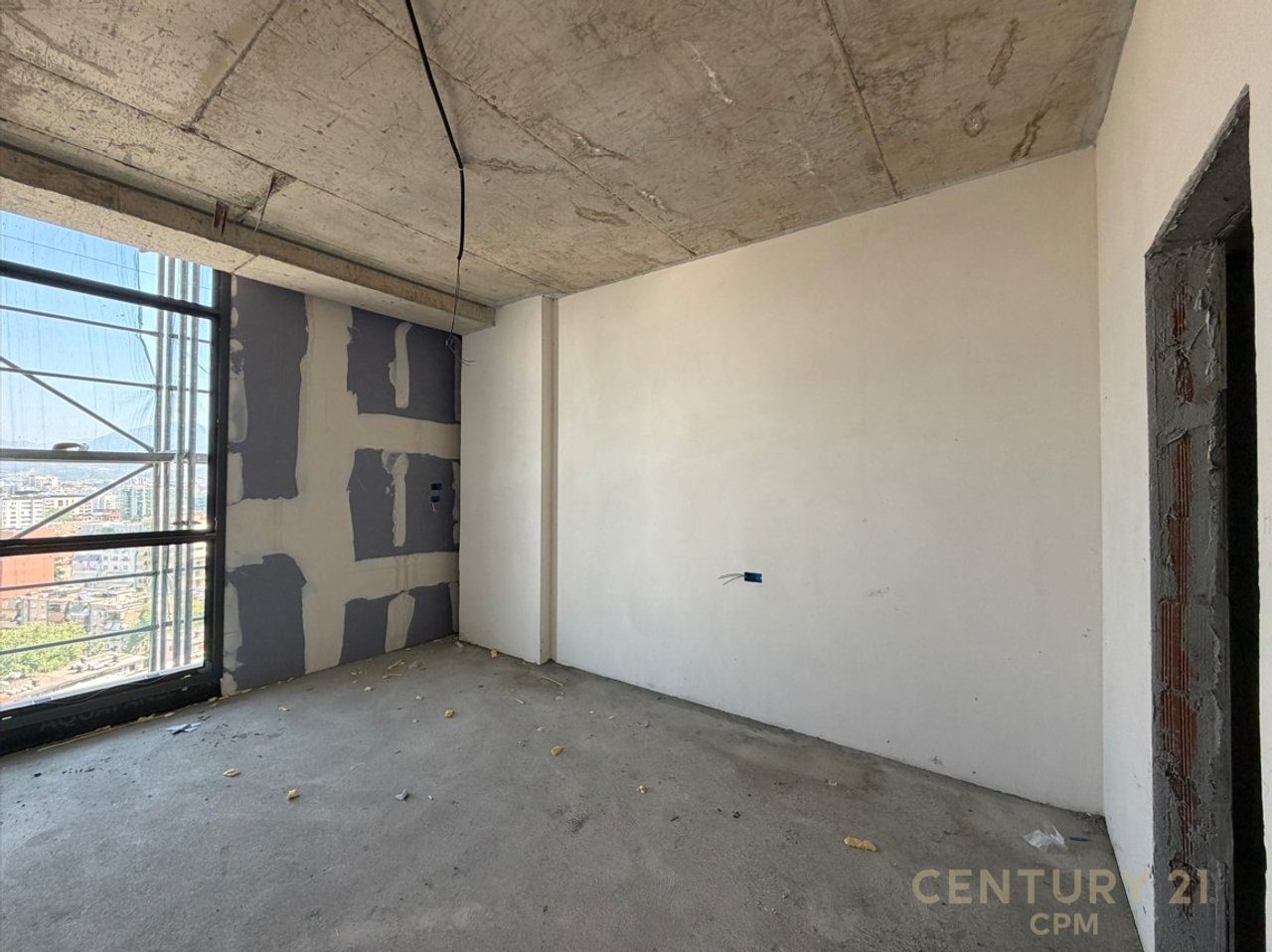 SUPER CMIM! Shesim Apartament 2+1+2,tek Ekspozita Building