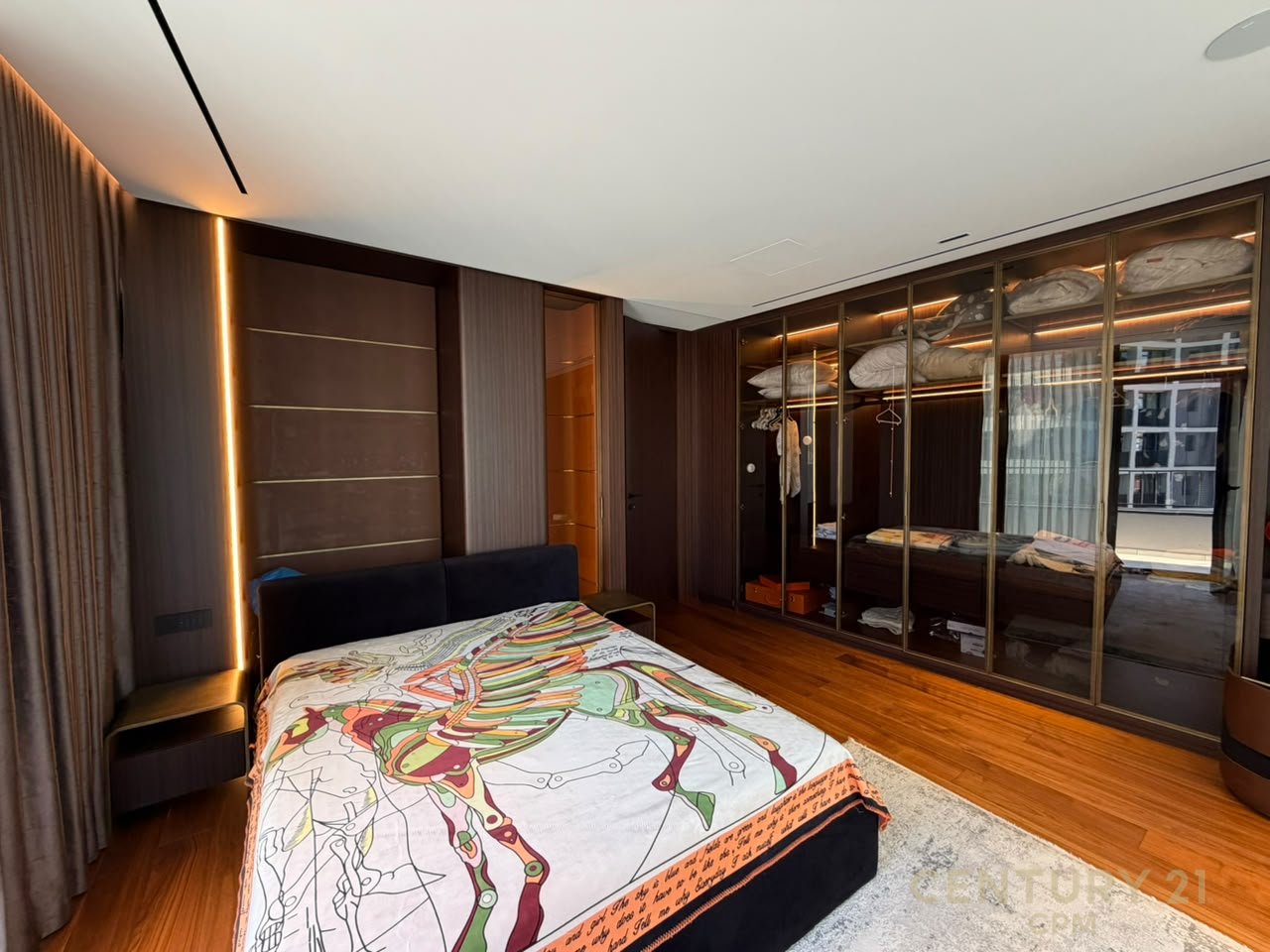 Luxury apartment for rent – Lake View Residence