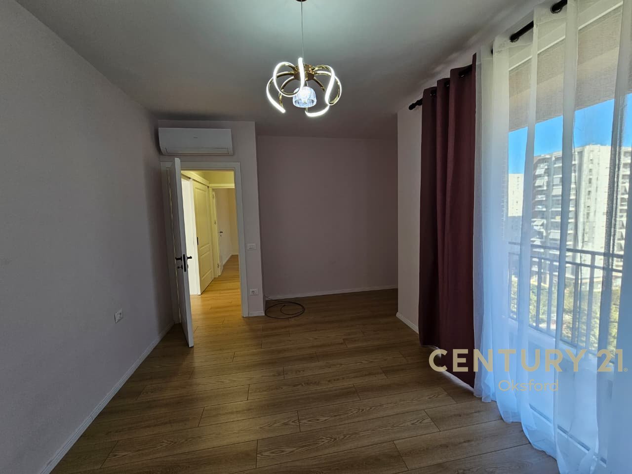 AFFITTASI APPARTAMENTO 2+1+2 PRESSO L'EX CAMPO DI AVIAZIONE