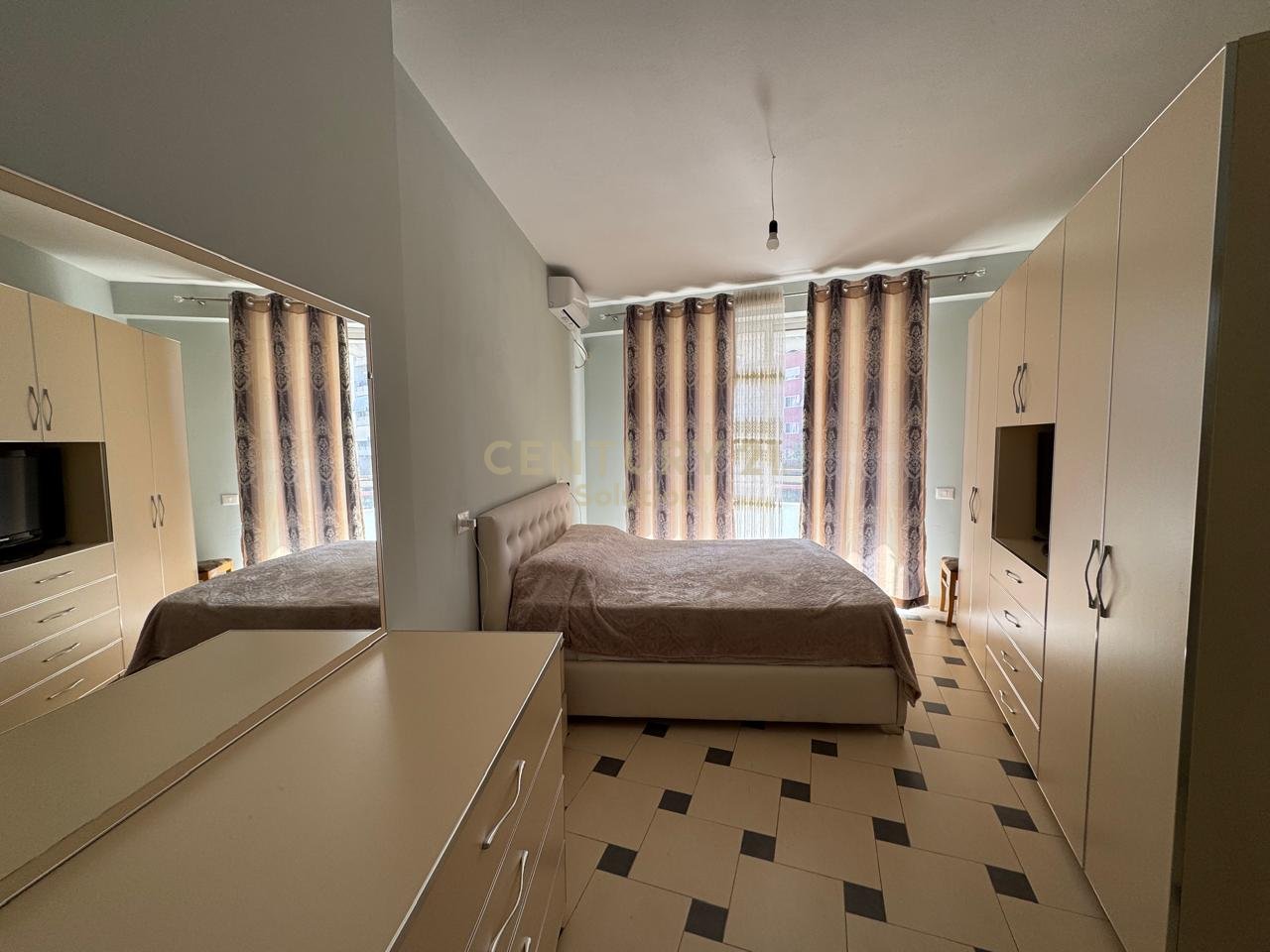 APARTAMENT 2+1 PER SHITJE , ASTIR