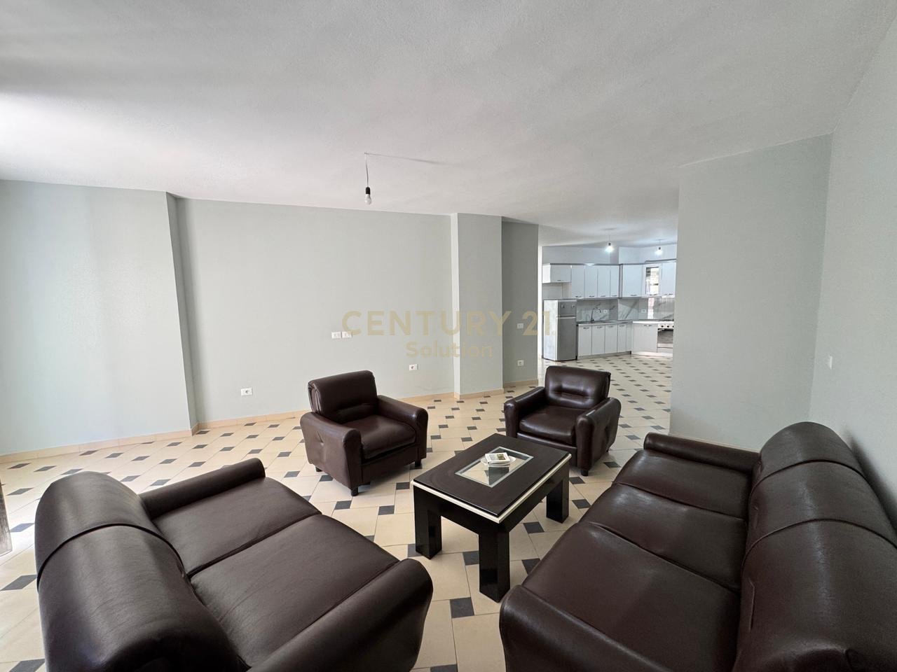 APARTAMENT 2+1 PER SHITJE , ASTIR