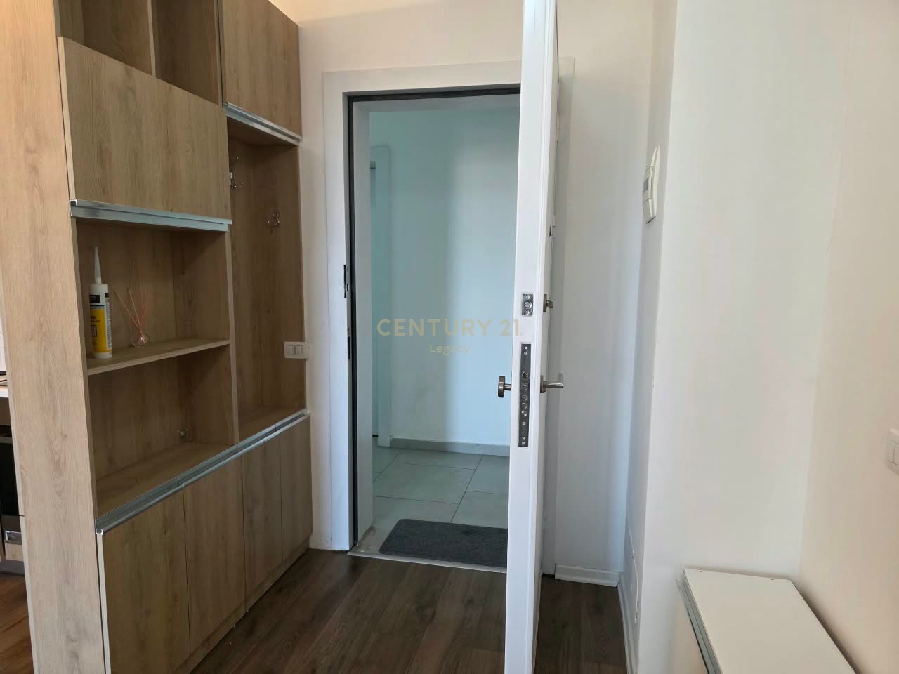🏡 JEPET ME QIRA APARTAMENT 1+1 – KOMPLEKSI KONTAKT!!