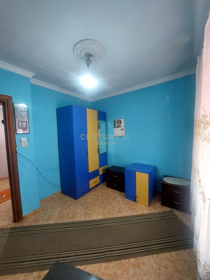 JEPET ME QIRA APARTAMENT 3+1 TEK 3-KATESHET KAMEZ