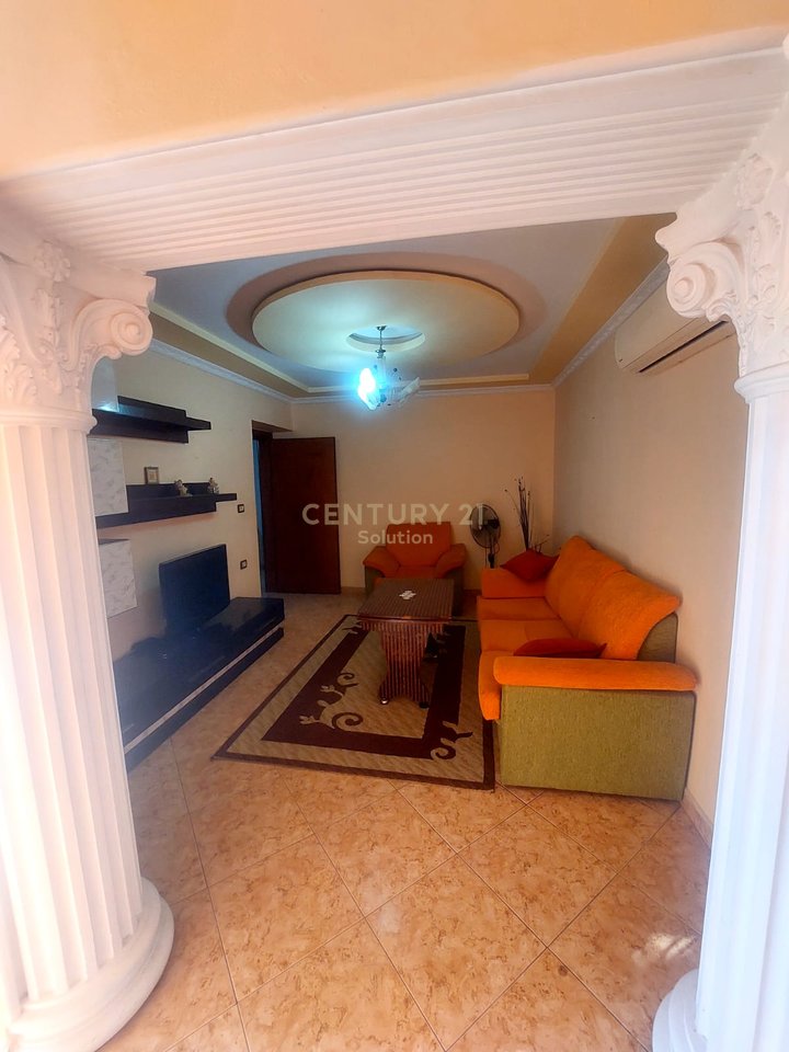 JEPET ME QIRA APARTAMENT 3+1 TEK 3-KATESHET KAMEZ