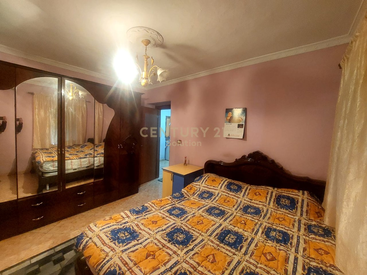 JEPET ME QIRA APARTAMENT 3+1 TEK 3-KATESHET KAMEZ