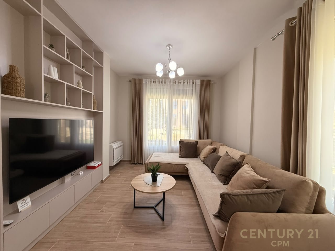 VENDIAMO VILLA INDIVIDUALE VICINO ALLA BAIA DI LALZ !