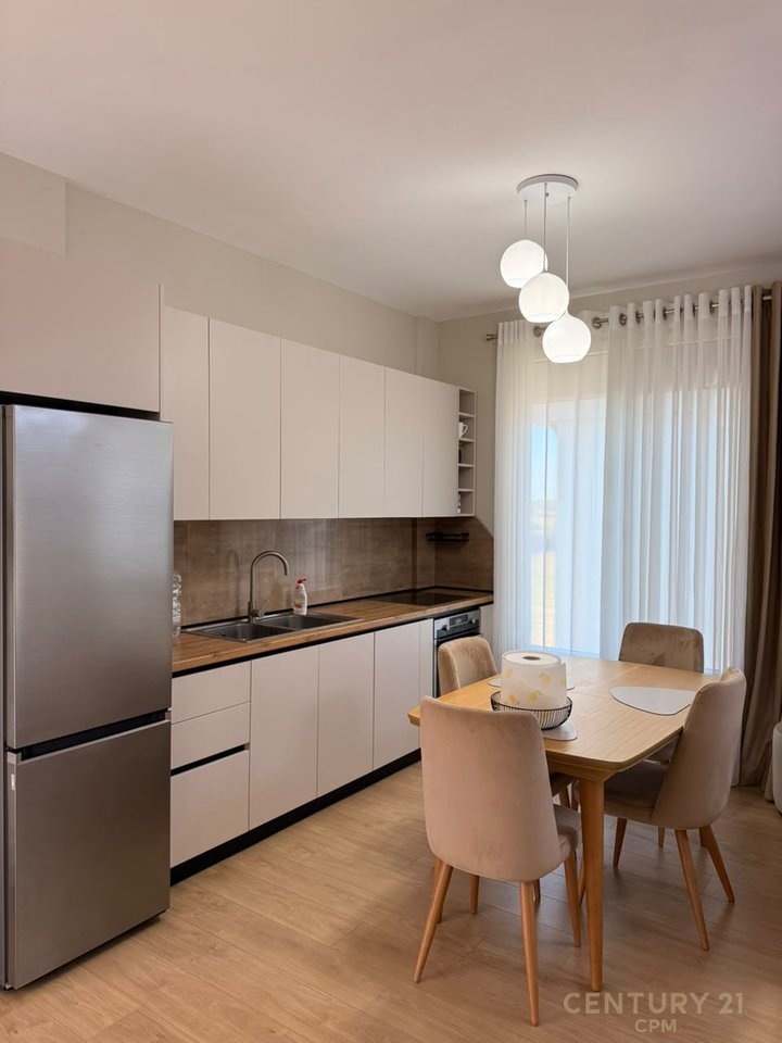 VENDIAMO VILLA INDIVIDUALE VICINO ALLA BAIA DI LALZ !