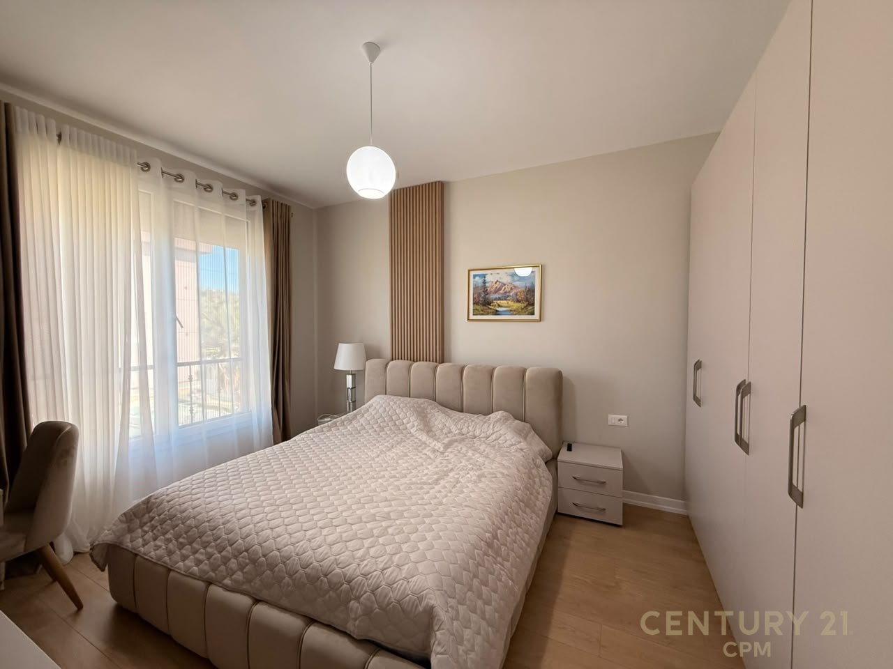 VENDIAMO VILLA INDIVIDUALE VICINO ALLA BAIA DI LALZ !