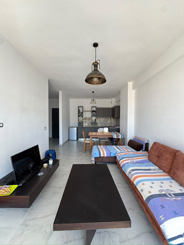 APARTAMENT 1+1 PER SHITJE NE ORIKUM!