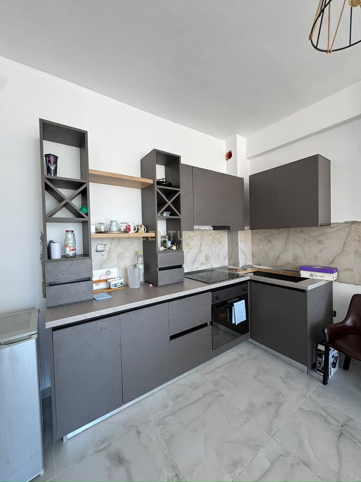 APARTAMENT 1+1 PER SHITJE NE ORIKUM!