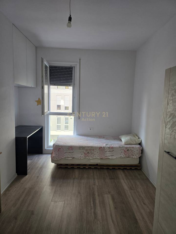 JEPET ME QIRA | 2+1 | UNIVERS CITY
📍 Univers City, Tiranë
Apartament 2+1