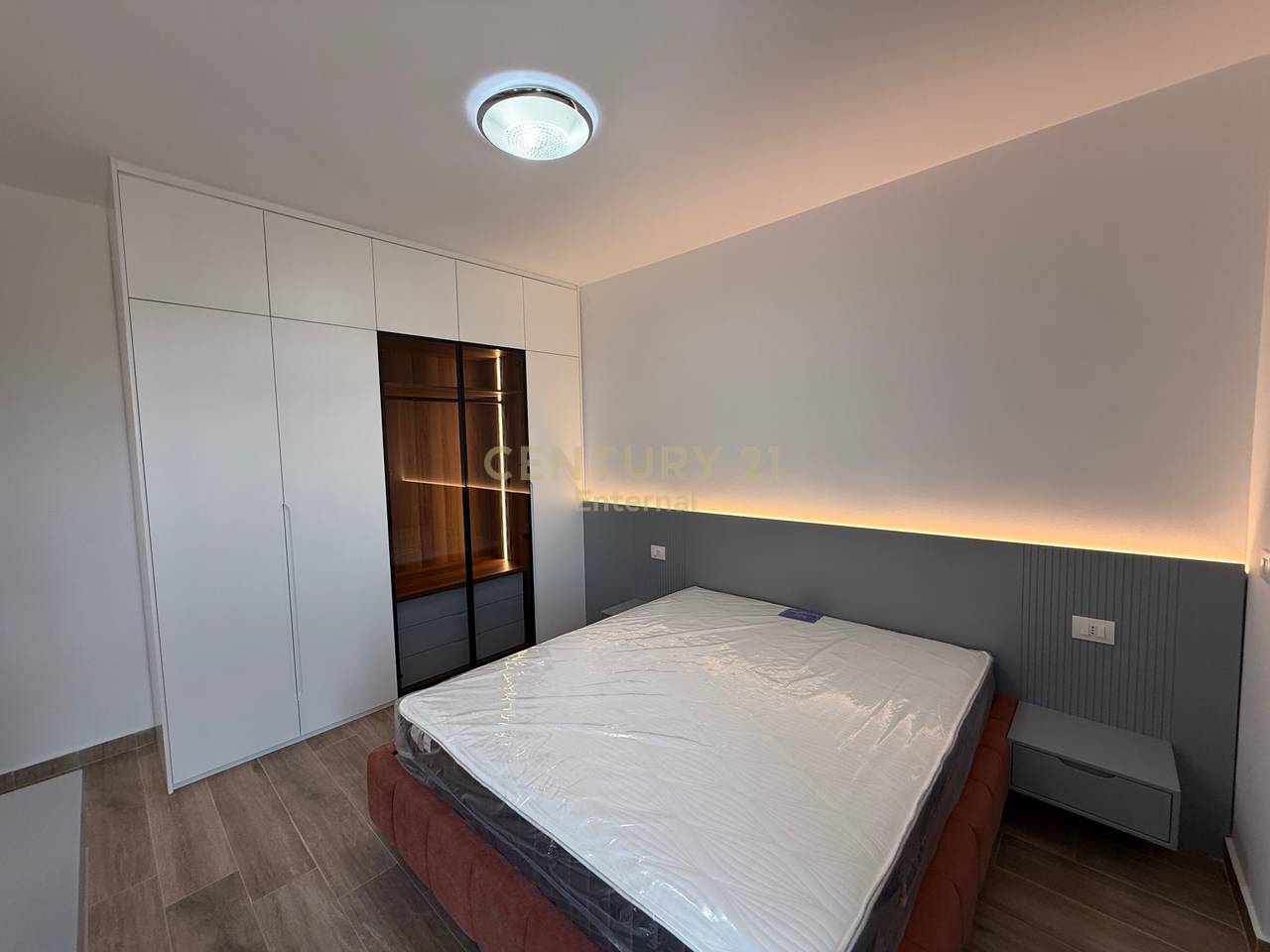 Apartament 2+1 me qira tek Selvia