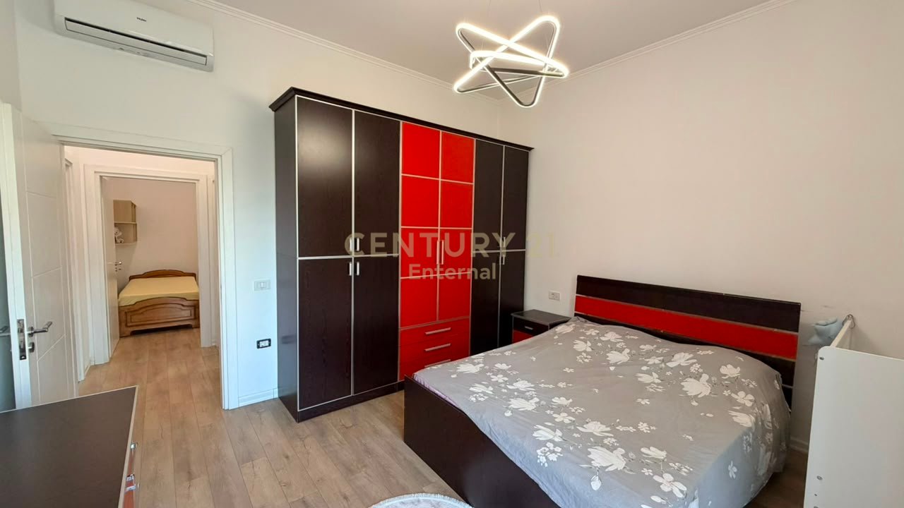 Shitet apartament 2+1 te Liqeni i Thate