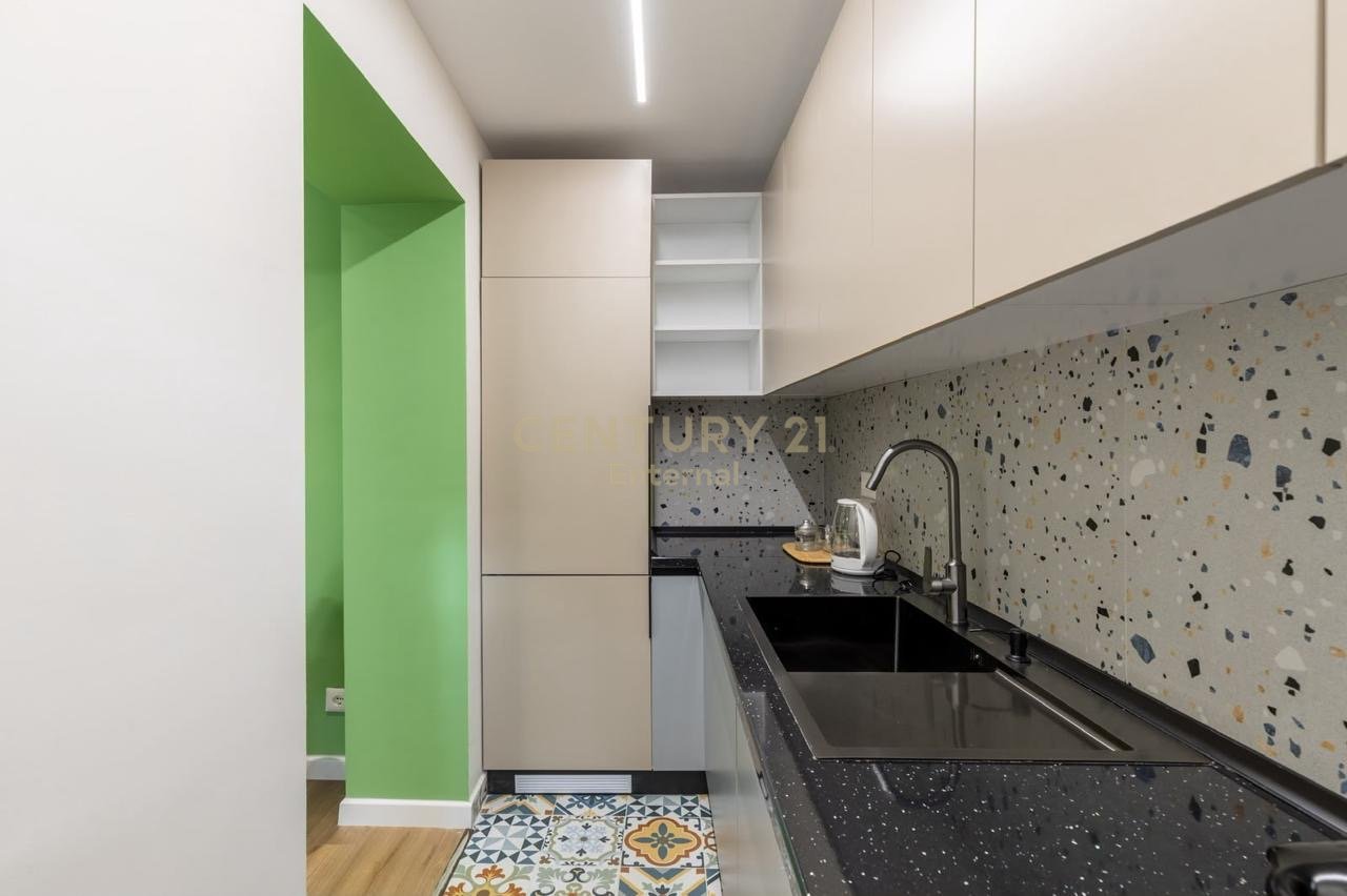 Appartamento 2+1 in Affitto in Via Kavaja, Tirana - 880€ | 80.4 m²