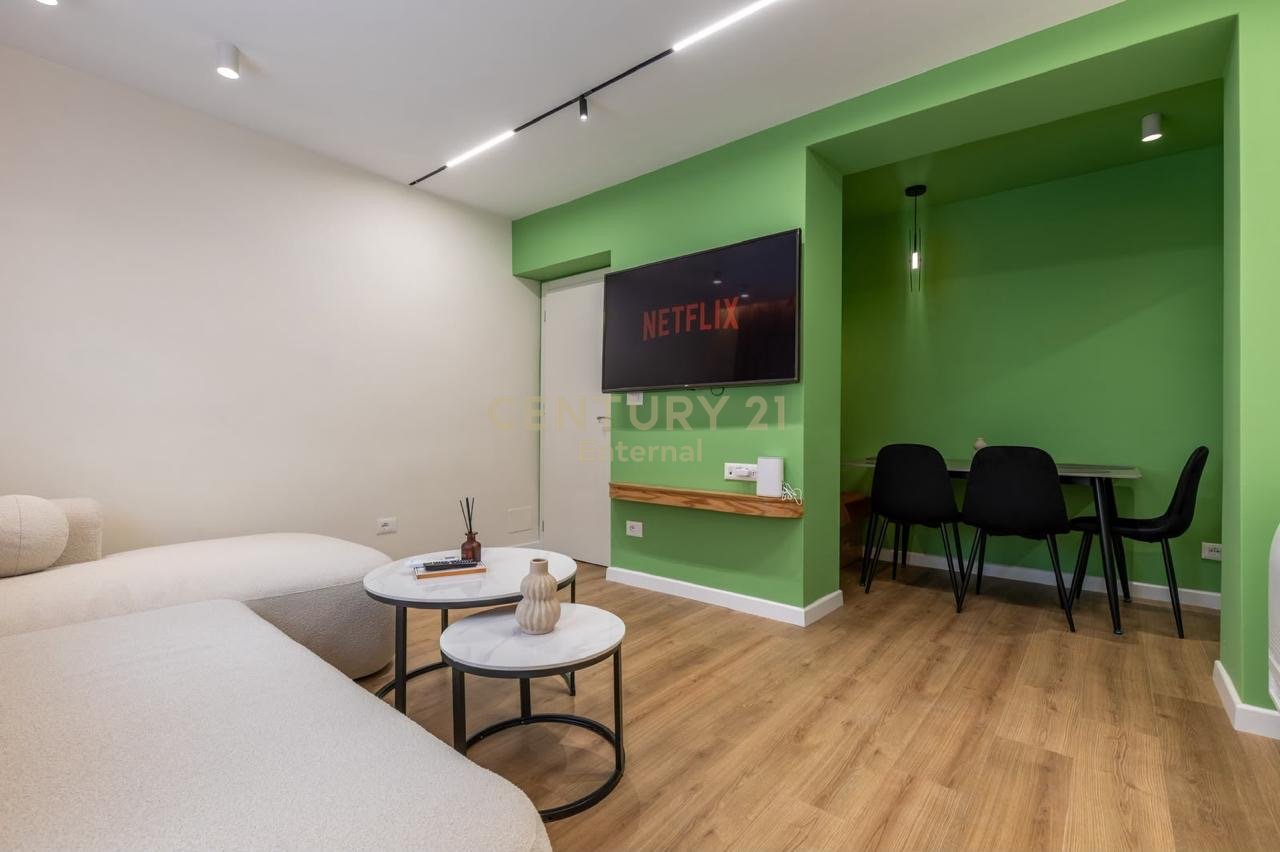 Appartamento 2+1 in Affitto in Via Kavaja, Tirana - 880€ | 80.4 m²