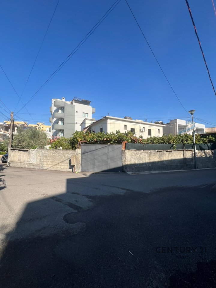Vendesi Adatto per Hotel in Spiaggia in Vendita, Durazzo