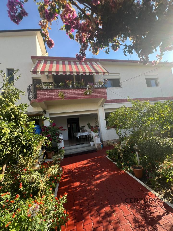 Vendesi Adatto per Hotel in Spiaggia in Vendita, Durazzo