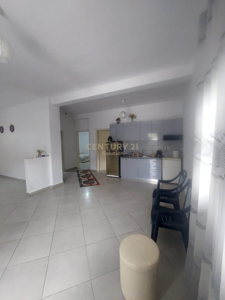AFFITTASI APPARTAMENTO PRIVATO 2+1 + PARCHEGGIO, VICINO ALL'ISTITUTO UBT