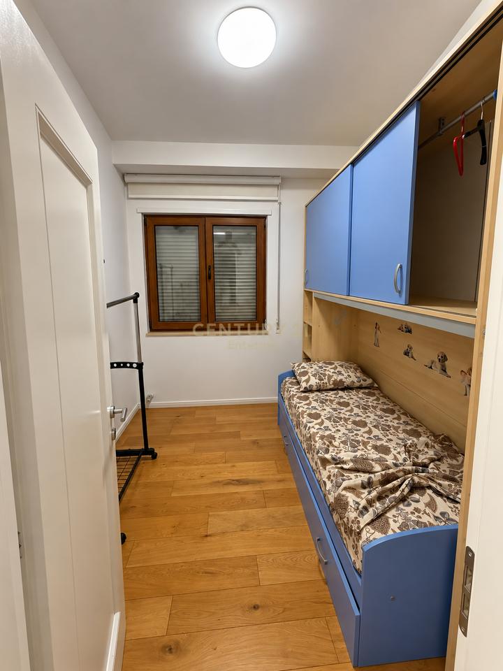 Liqeni I Thate- Jepet Me Qera Duplex 3+1+2 Premium + 🅿️ Perfshire