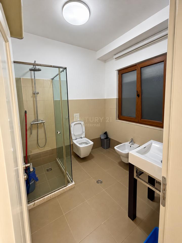 Liqeni I Thate- Jepet Me Qera Duplex 3+1+2 Premium + 🅿️ Perfshire