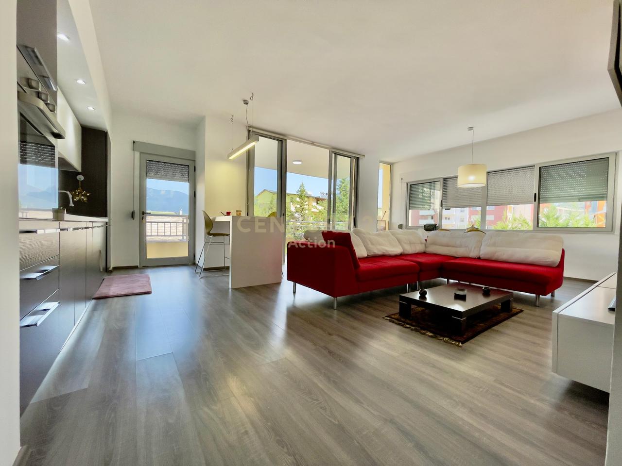 🏡 QIRA, APARTAMENT 2+1+2 me POST PARKIMI, LIQENI THATË‼️