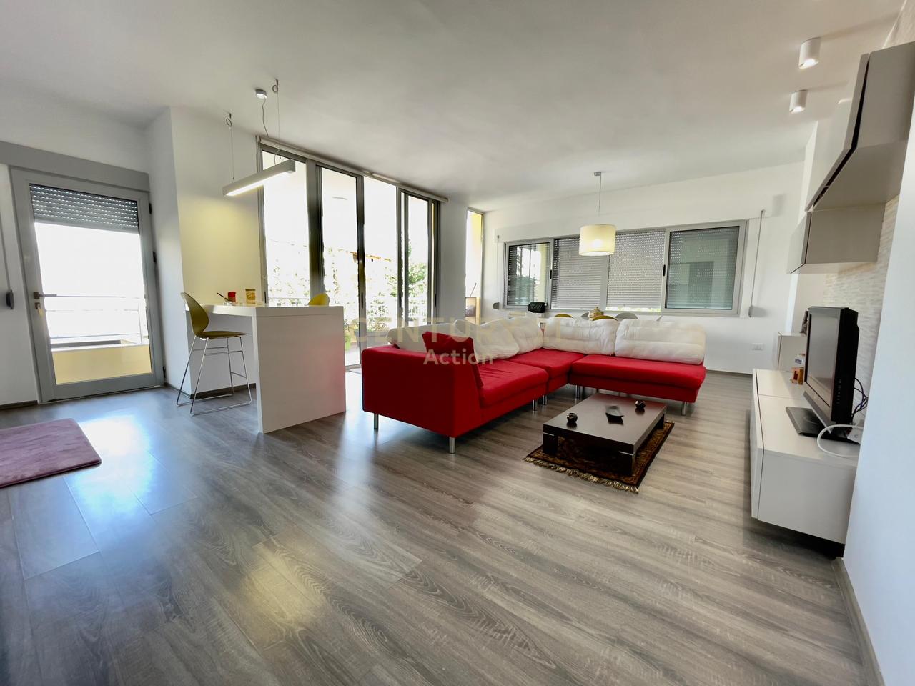🏡 QIRA, APARTAMENT 2+1+2 me POST PARKIMI, LIQENI THATË‼️