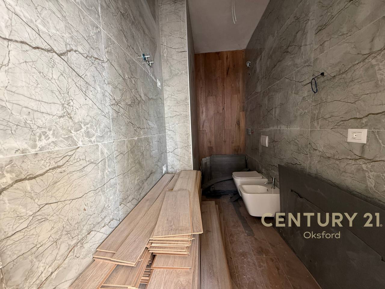 We sell 2+1+2 apartment, near the former Aviation Field!