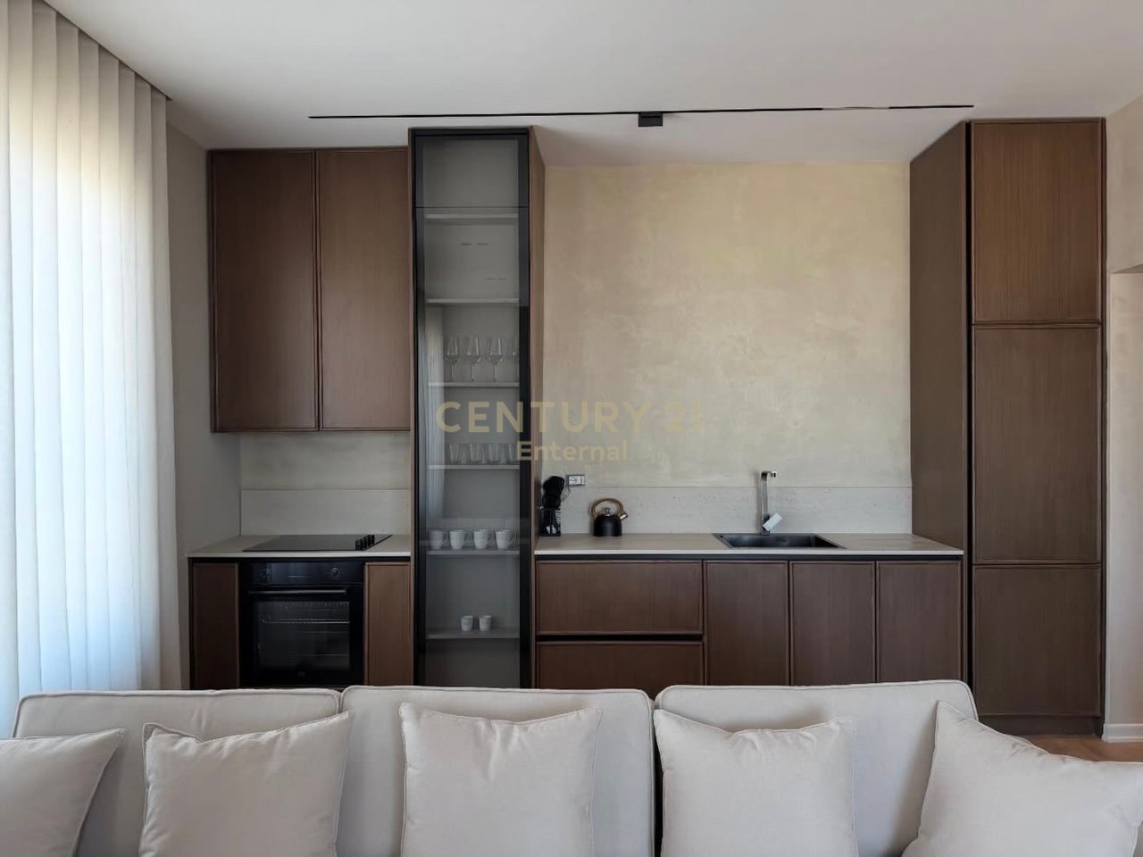 Apartament luksoz 2+1+2 me qira tek Vollga, Durres