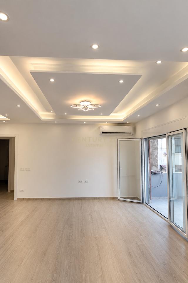 Kosovareve Street - Furnished Office for Rent 110m2 3 Workspaces