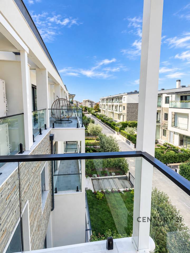 JEPET ME QIRA APARTAMENT 3+1+2 ME VERANDË &amp; GARAZH PRIVAT | "GREY STONE" RESIDENCE – LIQENI I THATË