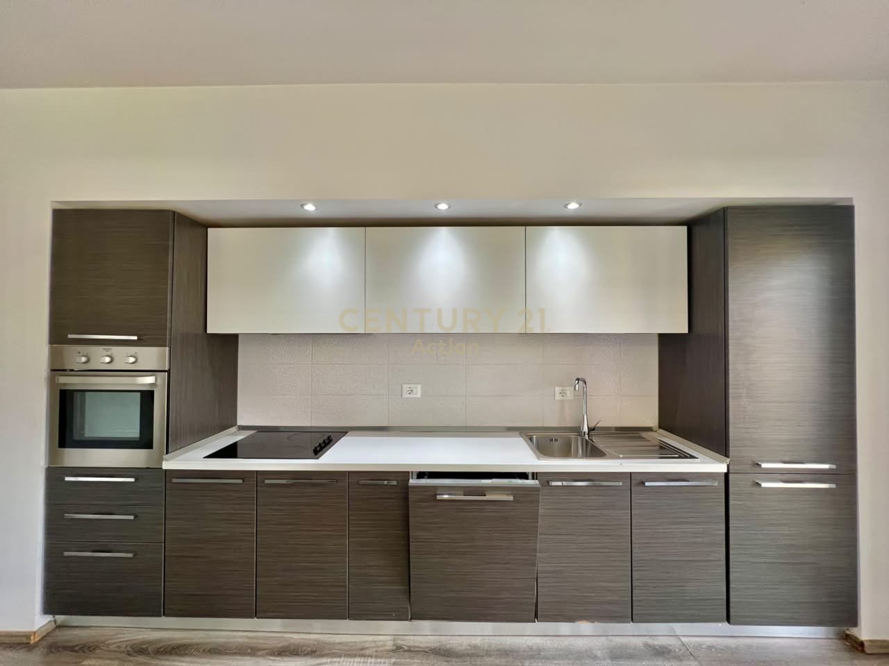 🏡 IN AFFITTO, APPARTAMENTO 2+1+2 con POSTO AUTO, LAGO ASCIUTTO‼️