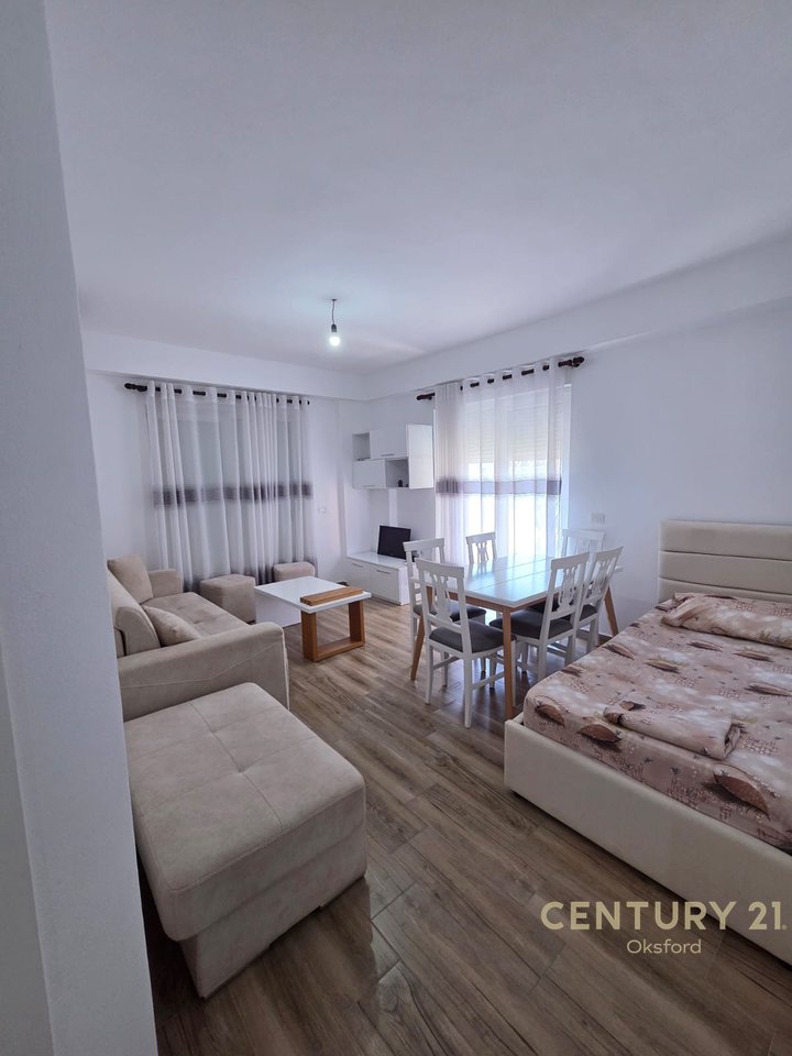 VENDESI APPARTAMENTO 1+1 A SHËNGJIN – PRIMA FILA CON VISTA LATERALE
