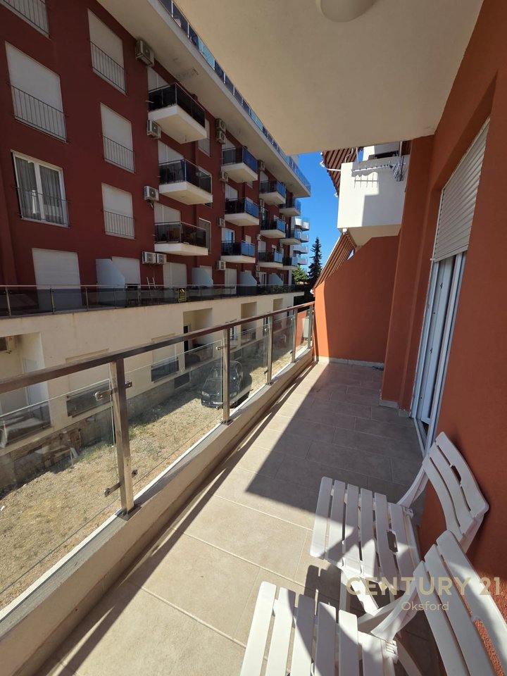 VENDESI APPARTAMENTO 1+1 A SHËNGJIN – PRIMA FILA CON VISTA LATERALE