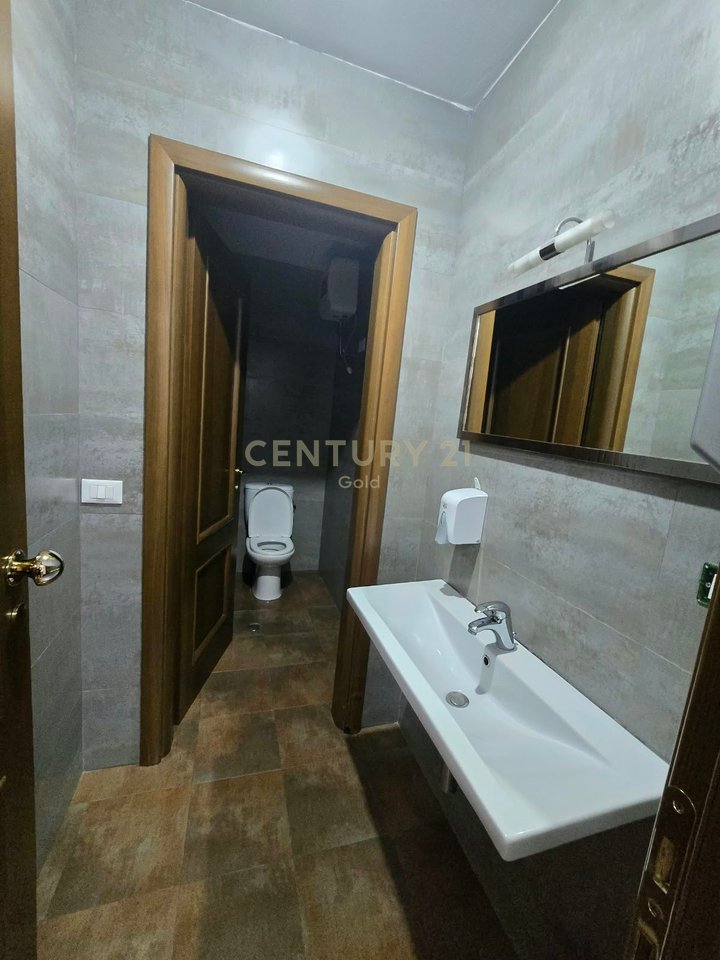 OPEN SPACE OFFICE SPACE FOR RENT IN THE CENTER OF TIRANA !
