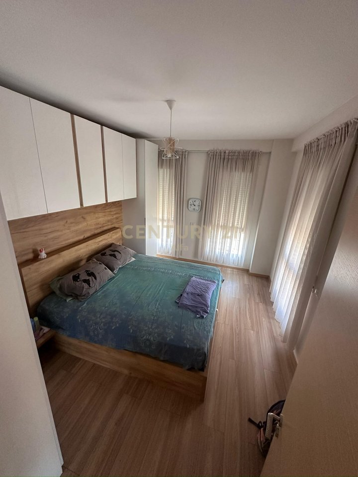 Jepet me Qira Apartament 2+1 – Ring Center, Zogu i Zi, Tiranë