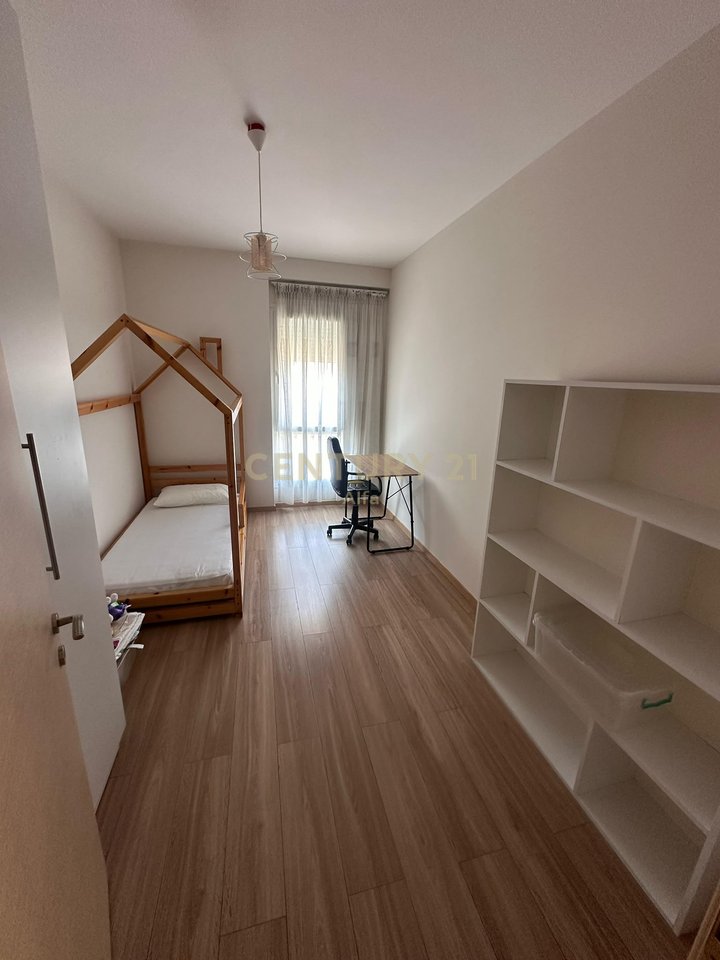 Jepet me Qira Apartament 2+1 – Ring Center, Zogu i Zi, Tiranë