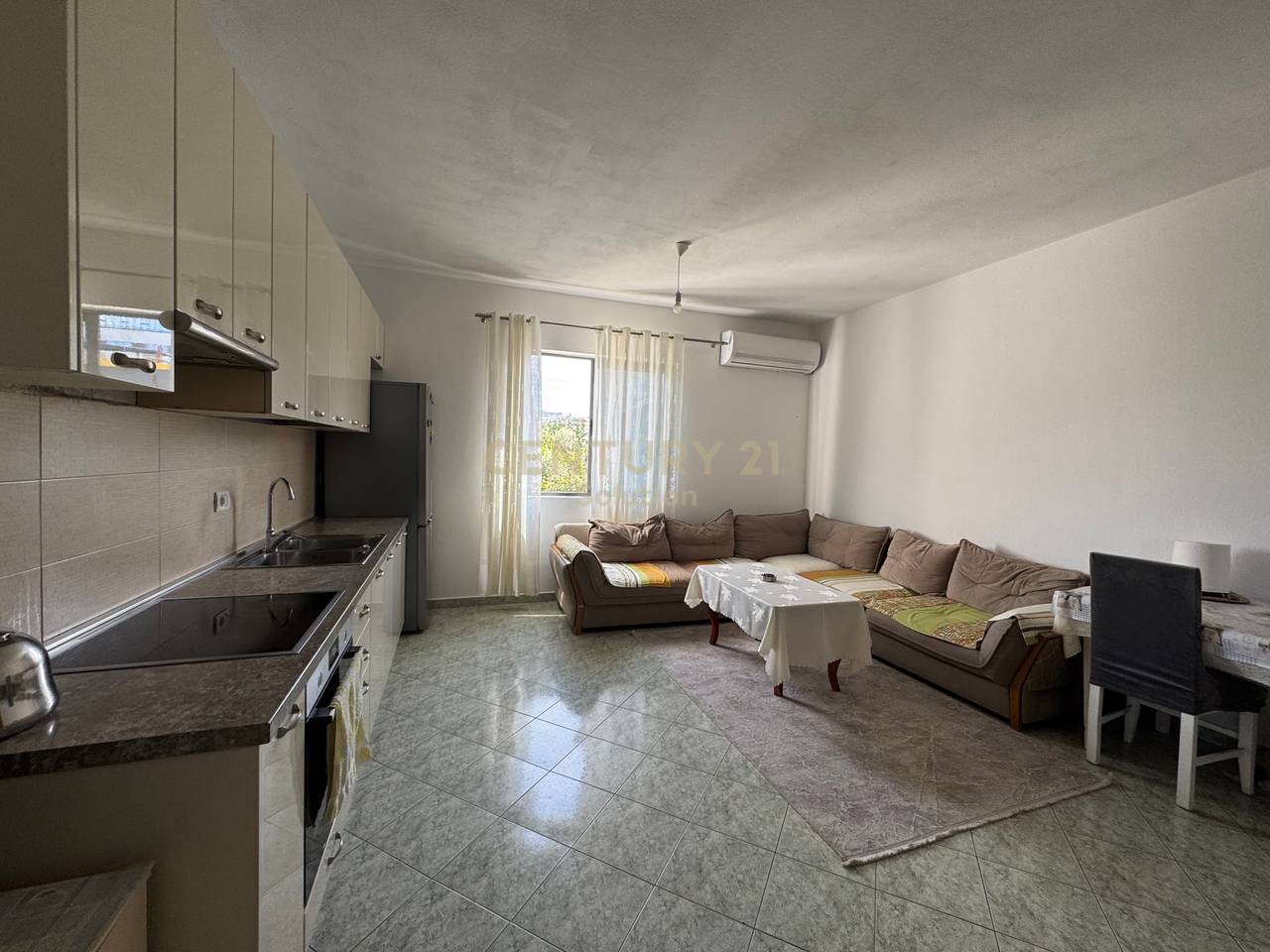PIANO DI VILLA IN AFFITTO A SELITE!