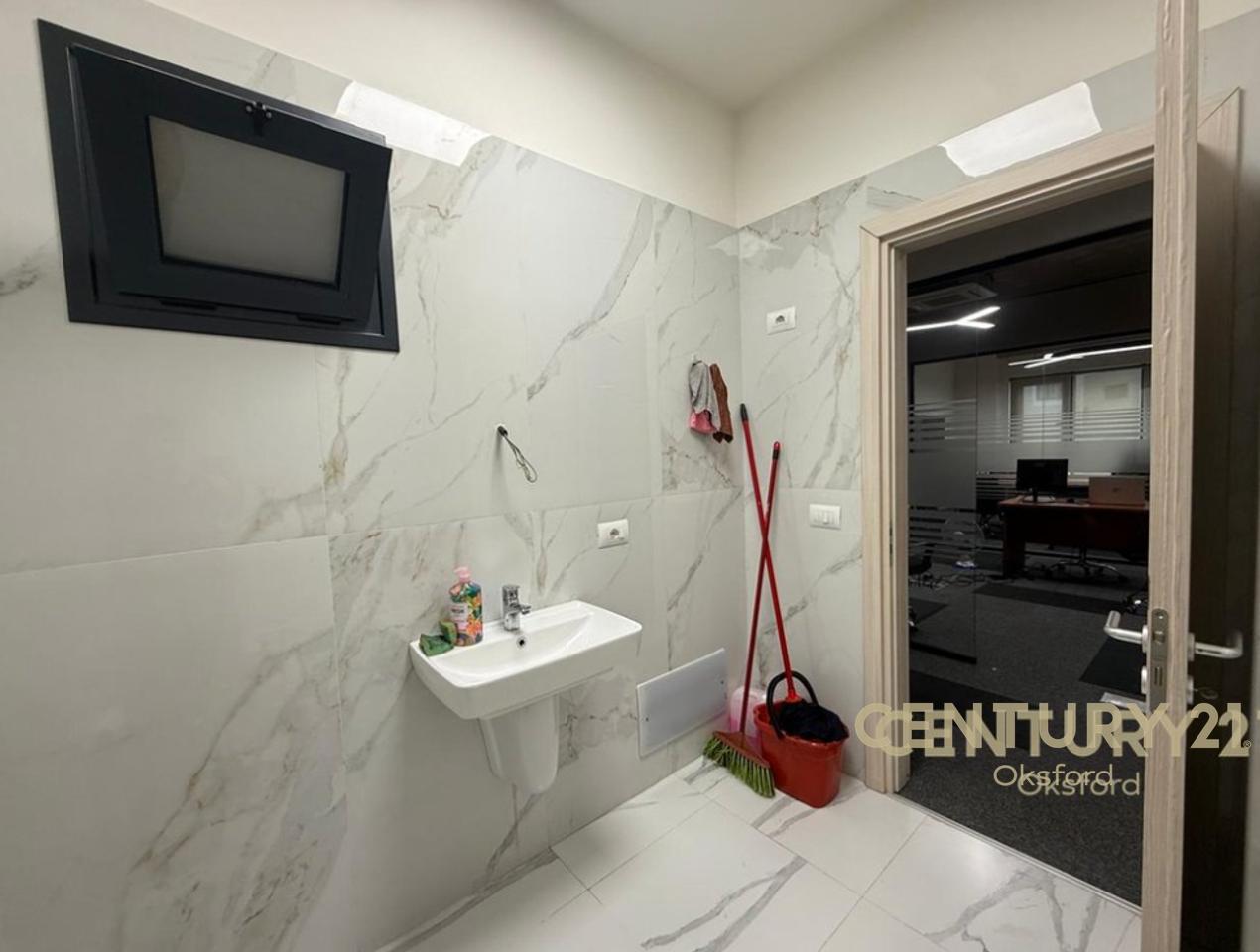 Office space for rent, on Rruga e Kosovareve!