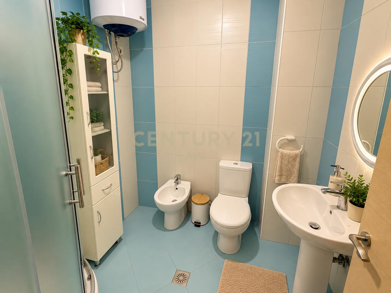 FOR RENT, 2+1+2 APARTMENT WITH PANORAMIC VIEW OF THE LAKE &amp; ZOOLOGICAL GARDEN (NO MOUNTAIN VIEW)