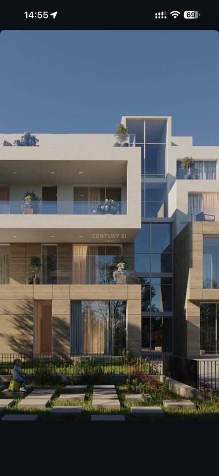 🏡 Shitet Apartament 3+1 me Oborr te Blin Residence, Farkë