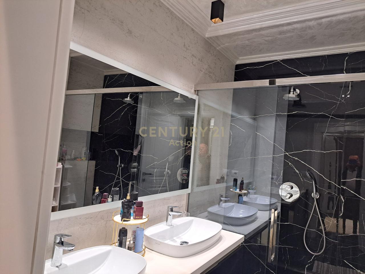 LUXURY 2+1+2 APARTMENT FOR RENT AT DELIJORGJI COMPLEX!