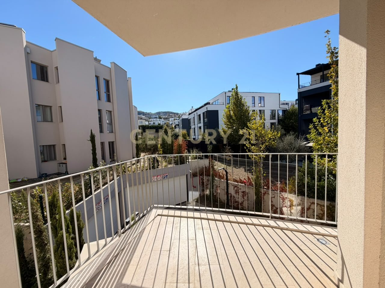Apartament 2+1+2 në Green Valley Residence – Elegancë dhe komoditet pranë Liqenit