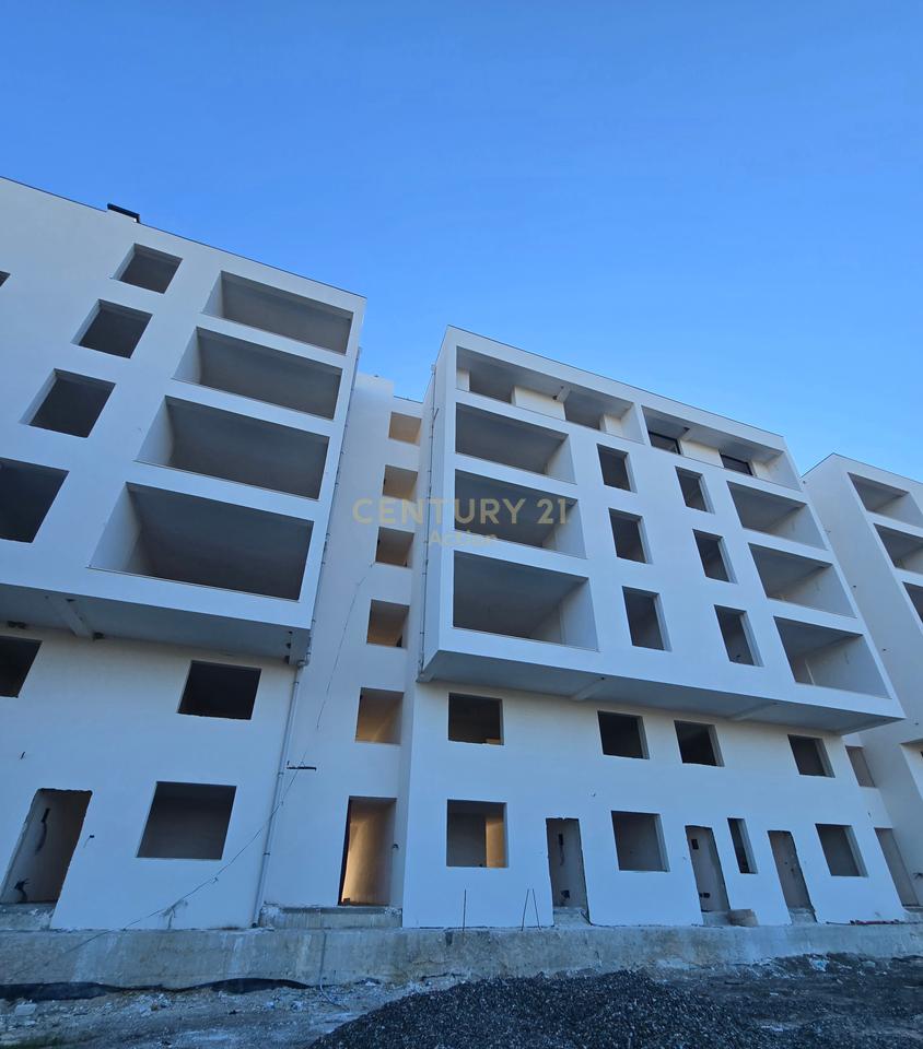 ‼️OKAZION ➖ 1’900 💶/M2‼️
🏡 SHESIM, SUPER APARTAMENT 1️⃣➕1️⃣, PORTO LALZI (HAMALLAJ)‼️