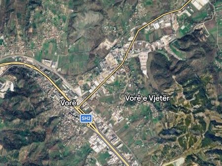 SHITET 24,810 m² TOKË + 955 m² NDËRTIME | RRUGA VORË–FUSHË KRUJË